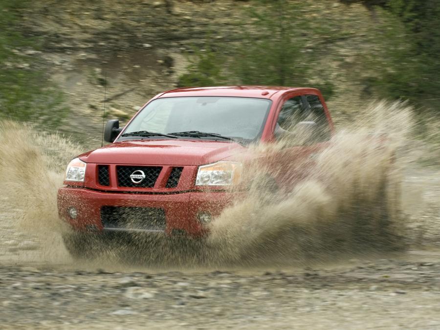  Nissan Titan King Cab 2007 года  (фото 13 из 28)